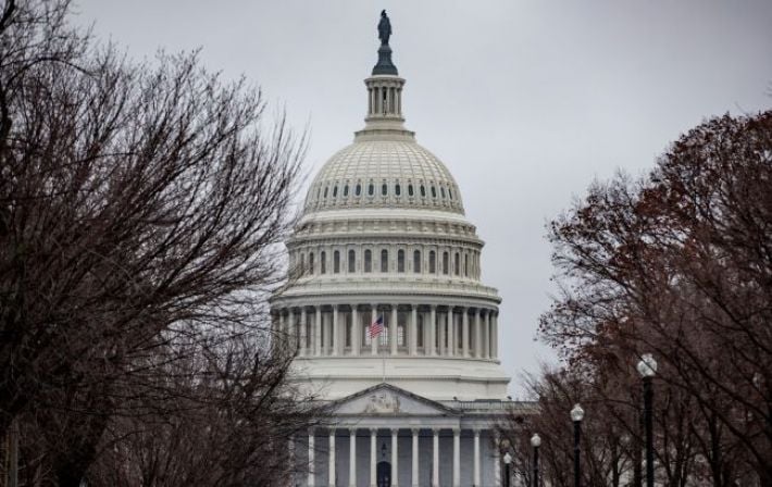 Сенат США каждый день "на шаг ближе" к решению о помощи Украине, - лидер демократов
