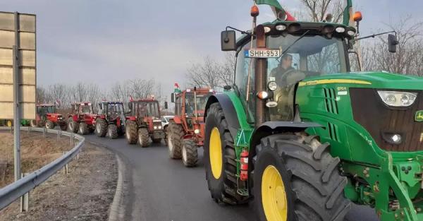 Угорські фермери відновили протести біля КПП "Захонь" на кордоні з Україною 