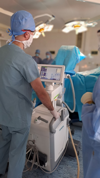 У Вінницькій обласній лікарні провели унікальну операцію – вживили імплантат у кістку ампутованої кінцівки