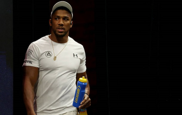 Команда Джошуа підсилилася тренером Берінчика