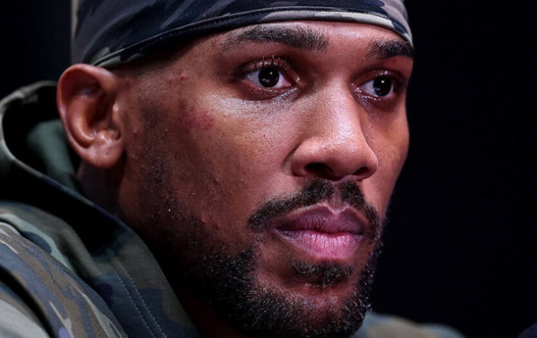 Джошуа вперше висловився щодо смертельної ДТП за участю його тренерів