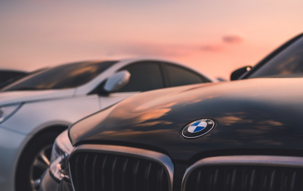 BMW відкликає півмільйона авто через ризик загоряння