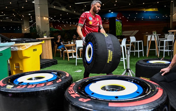 Унікальне забарвлення: Феррарі оновила болід та костюми для Гран-прі Маямі