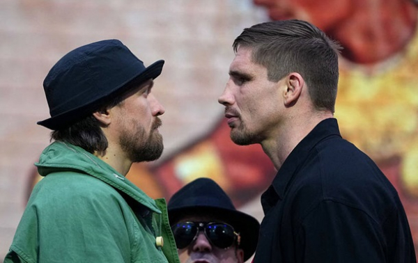 Усик зустрівся з Верхувеном у напруженій битві поглядів